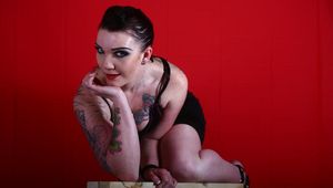 Jill zeigt uns ihre Korkheels