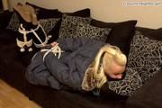 Chantal and Tanja - Winterly Bondage (custom-made video photos)