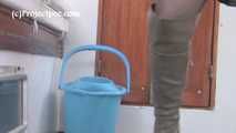 030066 Salma Has Forgotten The Cabin Keys For Her Yacht And So Has To Pee In The Deck Bucket