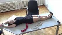 Leonie - Überfallen im Büro Teil 2 von 5