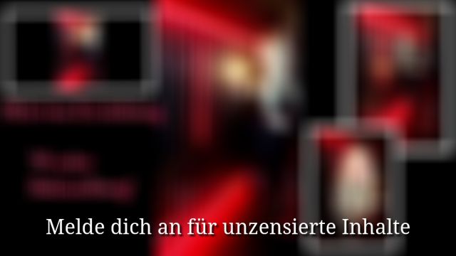 Sklave im XXL-Käfig wird zugewachst!