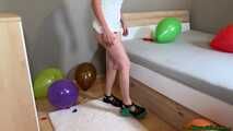 stomp2pop 12inch Karaloons with her shoe