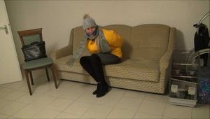 Viola - Wieder zu Hause überfallen Teil 2 von 10