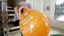 B2P oranger U16 *Happy Birthday mit verbundenen Augen
