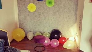 HerrinXena-Mehrere Ballons platzen lassen