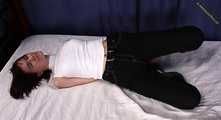 Black Shark tied on bed