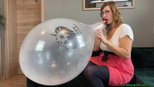 inflating a huge clear and wet TT17 *happy burstday three times with a Blow2Pop