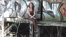 Susanne outdoor tied up with rope 1/2