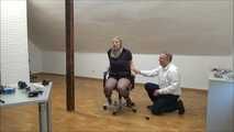 Mara - New prisoner in the office Teil 4 von 8
