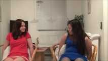 Bianca und Kim - Kitzelquiz Teil 2 von 8