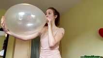 Short Blow2Pop and kissing (read description)