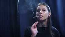 Natural beauty lady smoking 120mm cigarette