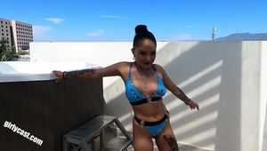 Hot Gloria gets fucked on the roof top terrace and swallows well
