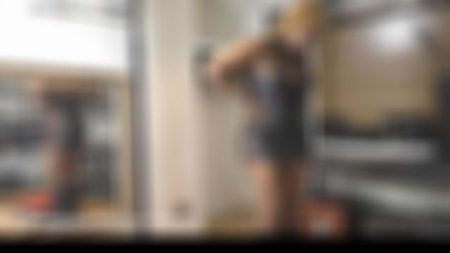 Eclipsed by that juicy arse!