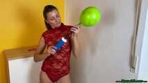 pump2pop seven balloons with the hand and electical pump