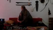 Isi gefesselt zu Hause 1
