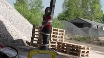 Susanne outdoor mit Tape gefesselt