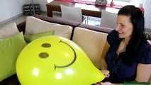 Blow2Pop yellow Tuftex 17"
