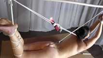 Bitterböses Kerzenbondage