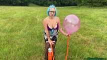 outdoor doublelift pump2pop five balloons