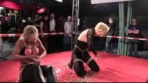 Lena King & Dany Blonde supertight Escape Challenge from BoundCon XI !