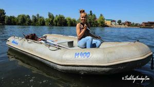 Dana & Ketrin - Ketrin gefangen, aufgenommen und transportiert von Dana 