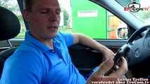 Fan verfolgt deutsche Blondine und bekommt blowjob