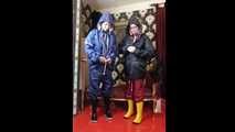 Miss Francine und Lady Nadja haben Spaß AGU Regenjacken