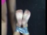grace wollte meine Schuhe aber ich hatte das Klebeband