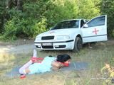 Dana & La Pulya - Krankenschwester Außen Problem 02