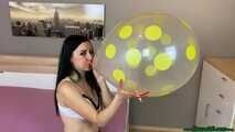 Blow2Pop U16 polka dots while smoking