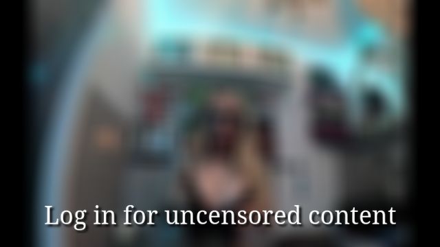 While I'm having an orgasm, my piss cunt pisses off!