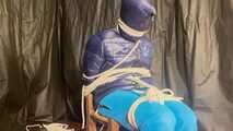 Breathplay on the chair