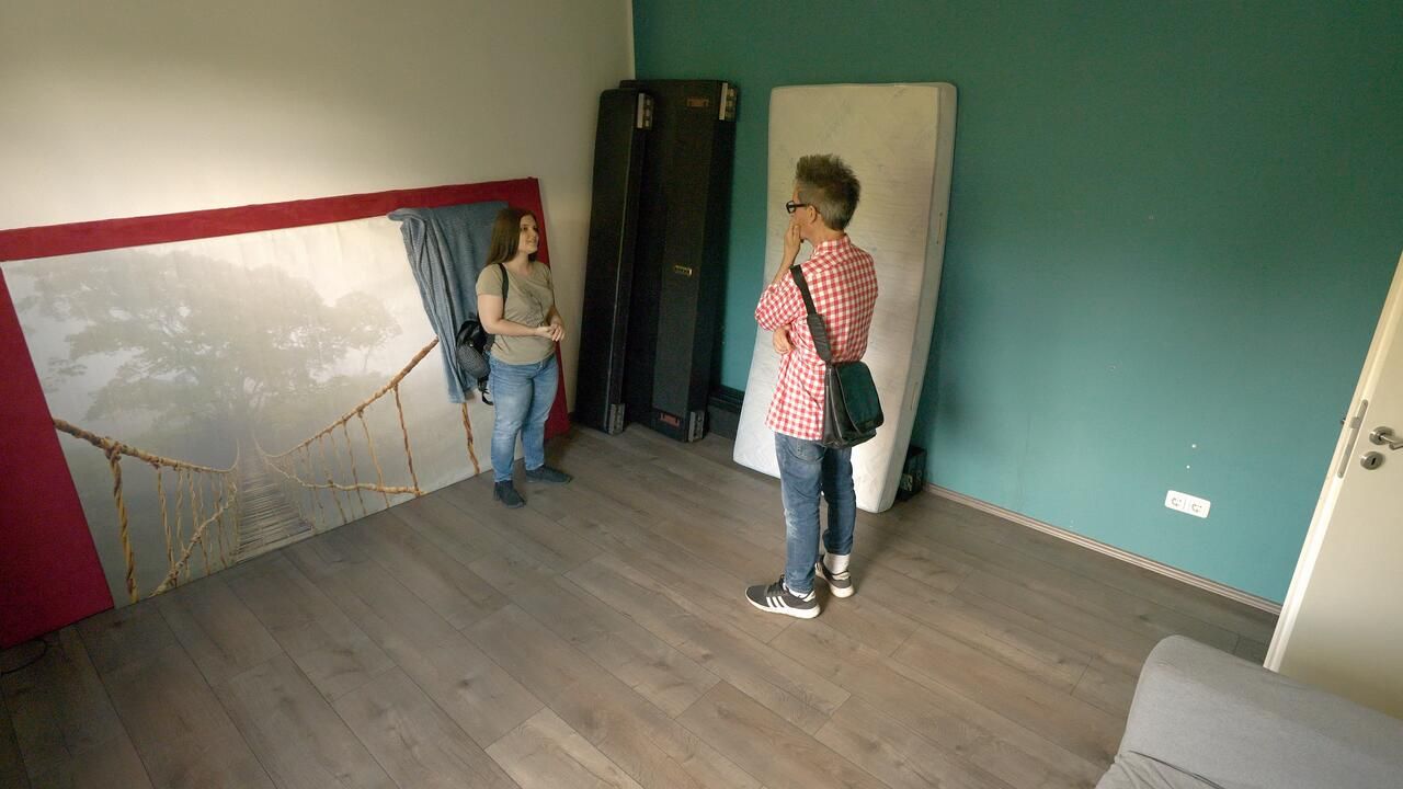 STRASSENFLIRTS 102 Hotnici