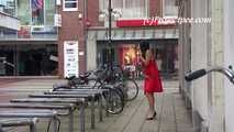 068012 Ling Takes A Pee Behind The Shops