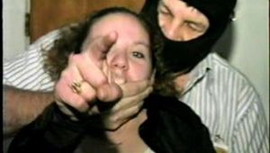 18 YR OLD SINGLE MOM GRABBED & HELD HOSTAGE (D16-1)