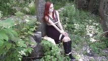 Nelly Outdoor Bondage 2/2