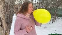 outdoor Blow2Pop yellow TT11 and U14 balloon while smoking