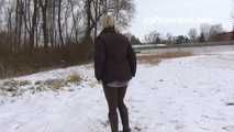 032072 A Bleak Winter Pee From Sam