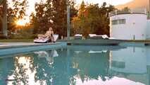 Anastasia Black - Vergnügungen der Oberschicht am Schwimmbad - Episode 2