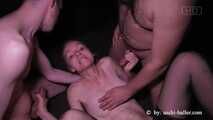 Im Pornokino gefingert und gefickt