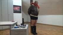 Michelle -  überfallen im Büro Teil 6 von 7 