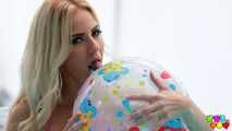 527 Nathaly Cherie sexy blowing