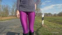 Lila Leggings im April, CT-Version