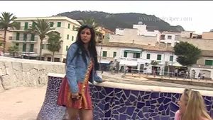 034010 Cindy Take A Long Pee On The Rocks