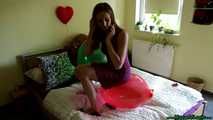 nail and sitpopping in the bedroom