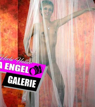 Photo series: Ela Engel in the studio