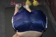 ***COURTNEY***NEW MODELL***watching Courtney during her workout with barbells wearing a sexy shiny nylon shorts and a top  (Pics)