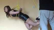 Lange Version von Sunnys Hängebondage