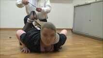 Mara - New prisoner in the office Teil 6 von 8